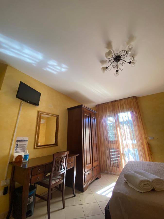 Bed and Breakfast L'Attico Piazza Sant'Oronzo à Lecce Extérieur photo
