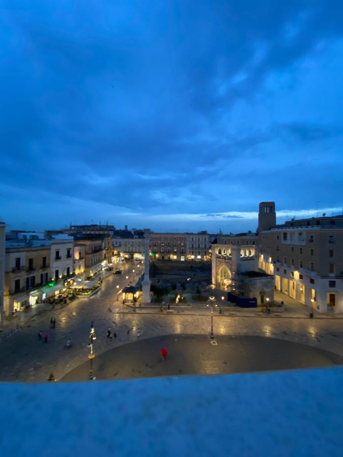 Bed and Breakfast L'Attico Piazza Sant'Oronzo à Lecce Extérieur photo
